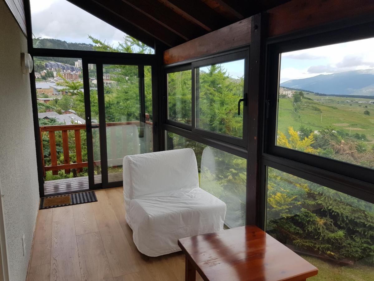 Chalet Pres Des Pistes Avec Vue Panoramique Les Angles  Eksteriør bilde