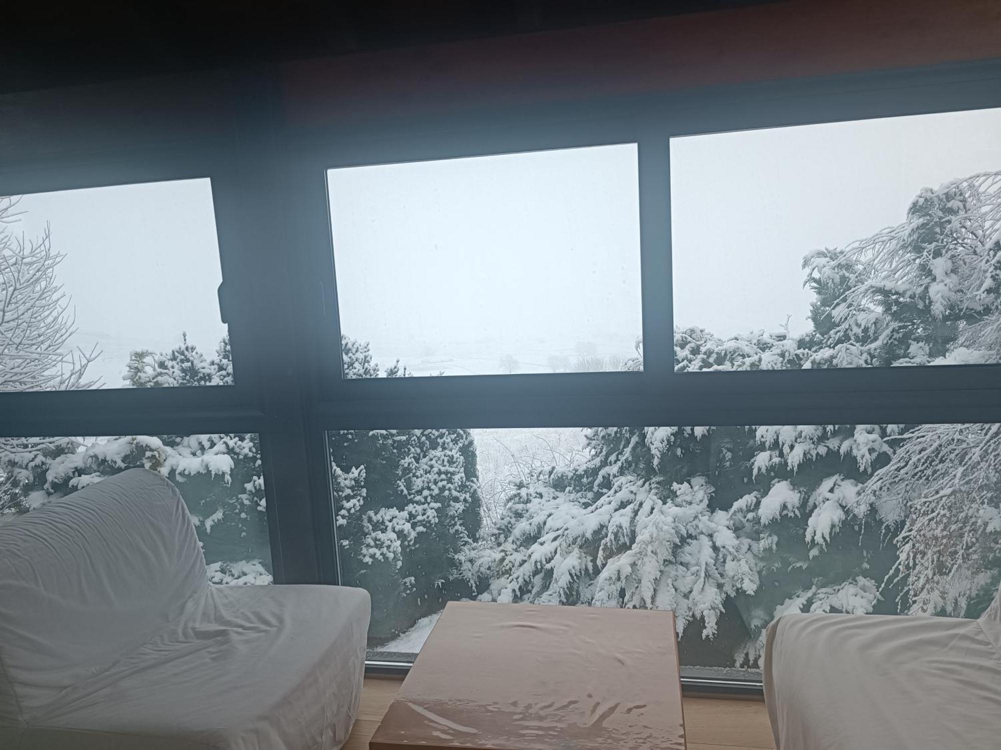 Chalet Pres Des Pistes Avec Vue Panoramique Les Angles  Eksteriør bilde